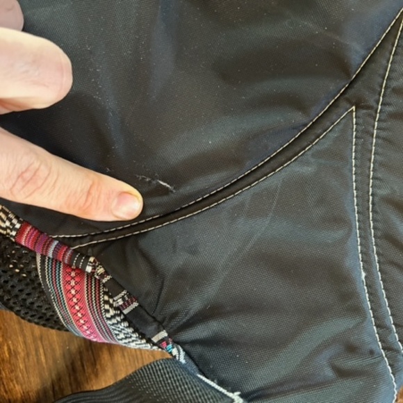 Dakine Unisex Backpack Retro Aztec Design - Picture 6 of 7